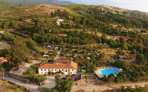 Portogallo / Distretto di Guarda: Camping Quinta das Cegonhas, Melo