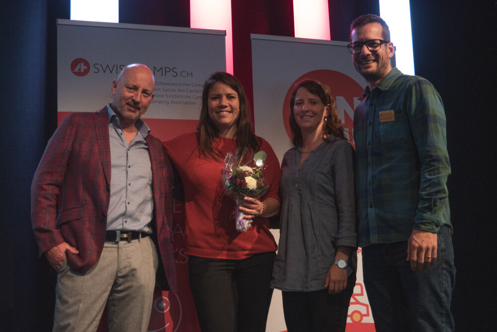 Marcel Zysset, Presidente swisscamps / Monika Buser, Moderatrice / Laura Suter, Segretariato swisscamps / Michael Holzgang, Risponsabile dei servizi di campeggio TCS e responsabile di PiNCAMP