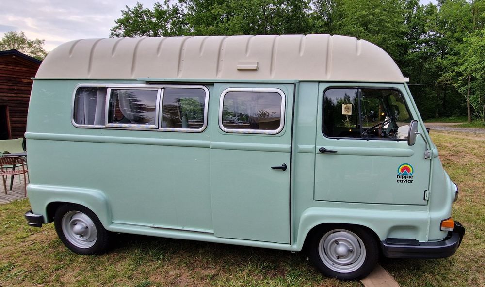 L'histoire du camping-car dans les années 1960 : Renault Estafette.