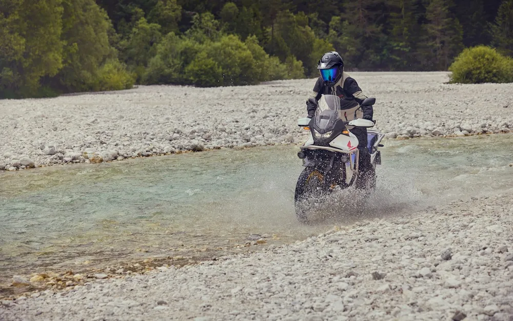25YM Honda XL750 Transalp