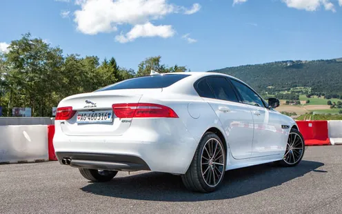Jaguar XE 20d