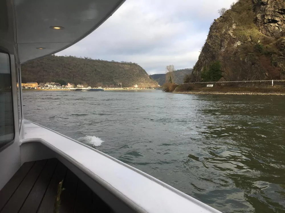Navigation sur le Rhin.