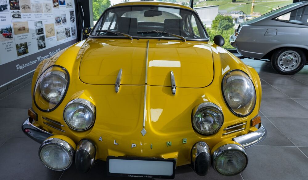 Alpine A110. Ab 1962 produziert, glänzte er bei Rallyes.