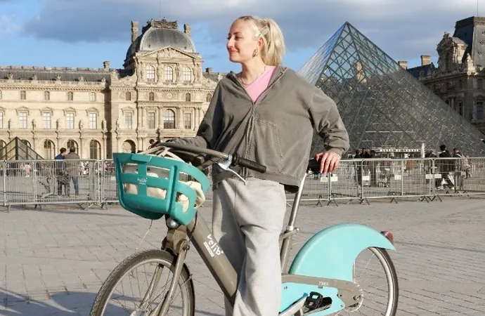 In bicicletta  a Parigi