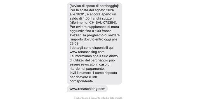 Schermata di un SMS di phishing che segnala un presunto saldo insoluto di 4 CHF per un parcheggio e invita il destinatario a pagare tramite un link web sospetto. Il messaggio esercita pressione minacciando costi aggiuntivi fino a 100 franchi svizzeri in caso di mancato pagamento entro la scadenza indicata.