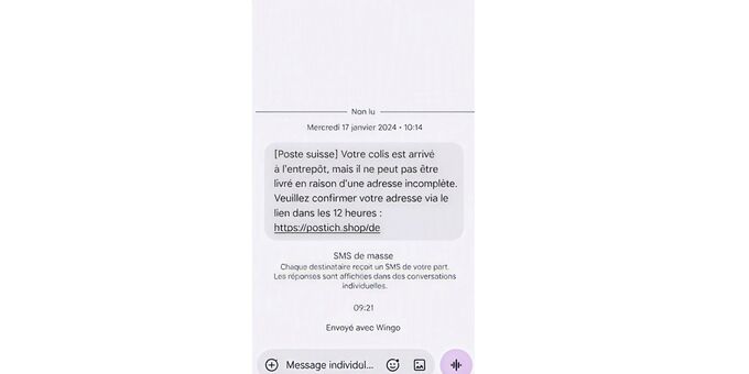 Capture d’écran d’un SMS de phishing se faisant passer pour la Poste suisse, indiquant qu’un colis ne peut pas être livré en raison d’une adresse incomplète. Le message demande au destinataire de confirmer son adresse via un lien web dans un délai de 12 heures.