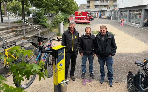 Eine TCS «bike repAIR» Säule in Bremgarten