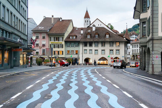Die blaue Welle in Thun