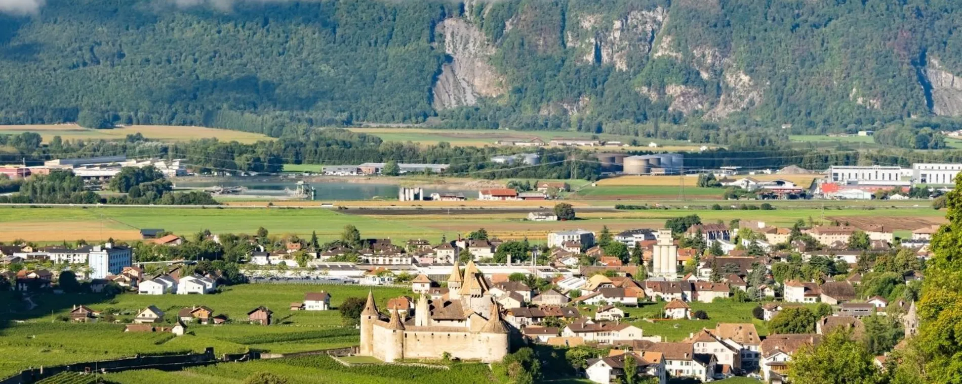 Une journée à Aigle : château, cyclisme et art de vivre vaudois