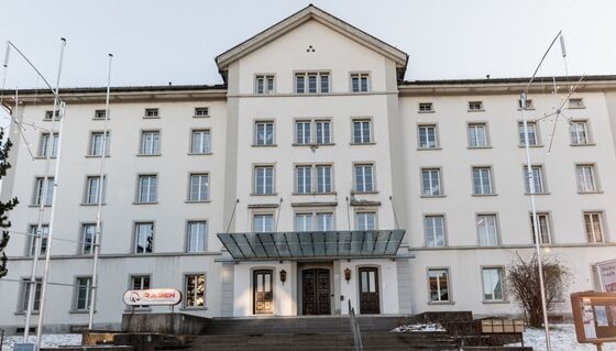 Zwei Raben, Einsiedeln