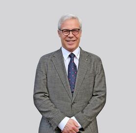 Dr. iur. Martin Michel RA