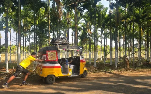 Un tuk-tuk, 3’400 chilometri e un viaggio indimenticabile