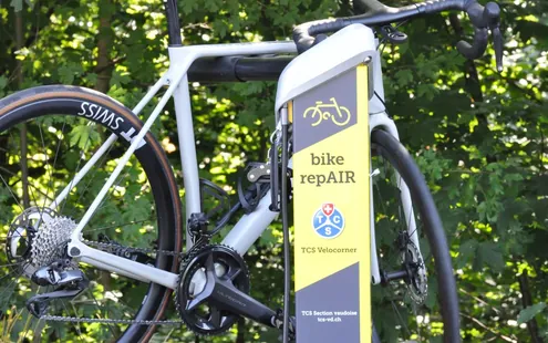 Borne de réparation vélo TCS Bike repAIR 