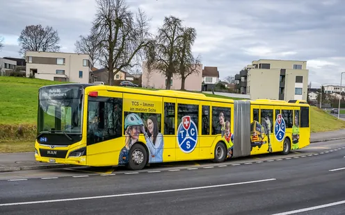Jubiläumsbus zeigt TCS-Welt