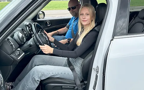 TCS First Drive Week – der sichere Einstieg in den Verkehr