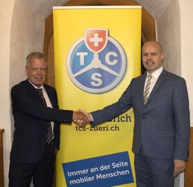 Stabübergabe im Präsidium beim TCS Zürich