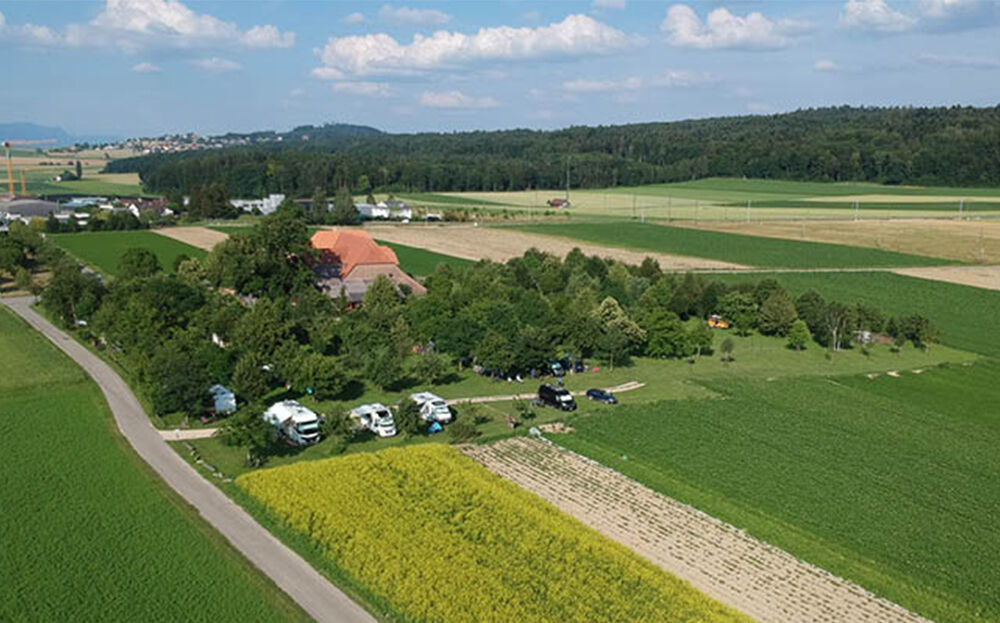 Camping Lindenhof, Sutz-Lattrigen - Bern Camping Lindenhof, Sutz-Lattrigen - Bern