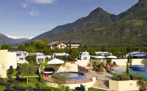 Camping Luxury Schlosshof Resort, Lana – Haut-Adige