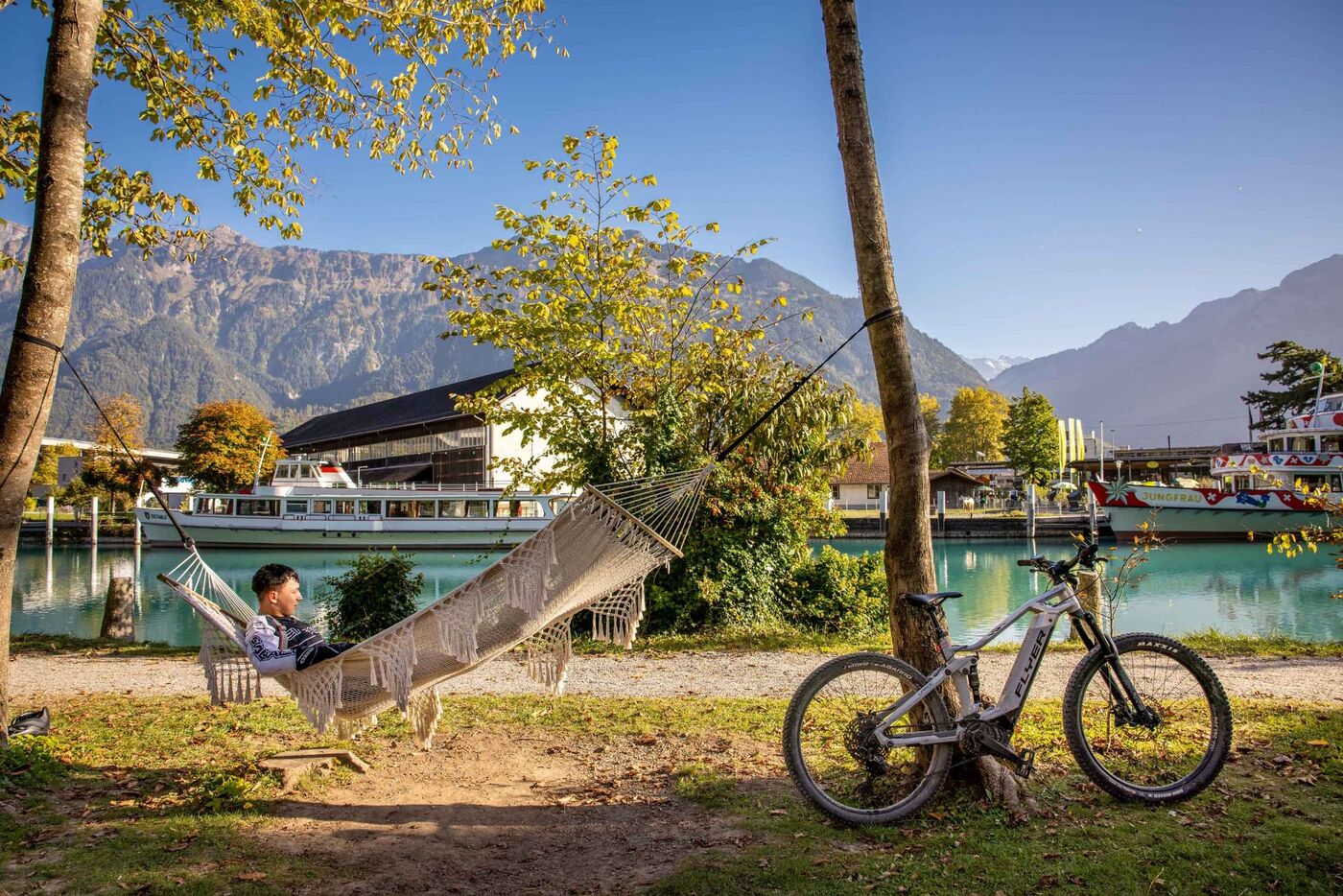 Idyllischer Platz auf dem TCS Camping Interlaken