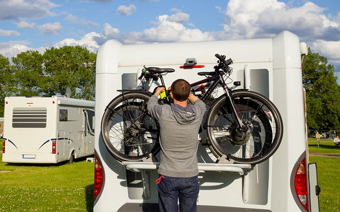 Choisir le bon porte-vélos pour le camping-car ou la caravane