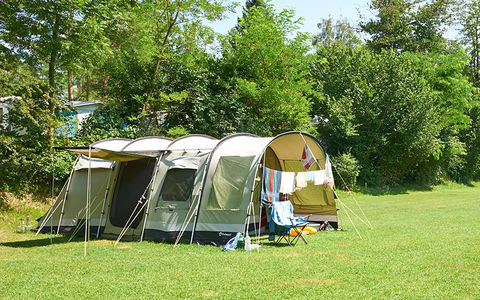 La tente appropriée pour les vacances prolongées, familiales ou balnéaires