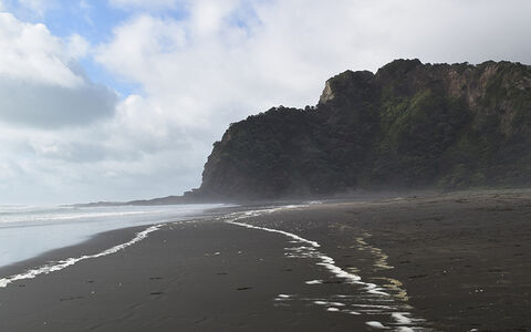 Karekare Beach