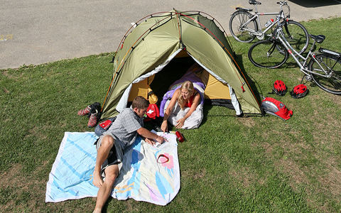 La tente appropriée pour les vacances à vélo ou de randonnée