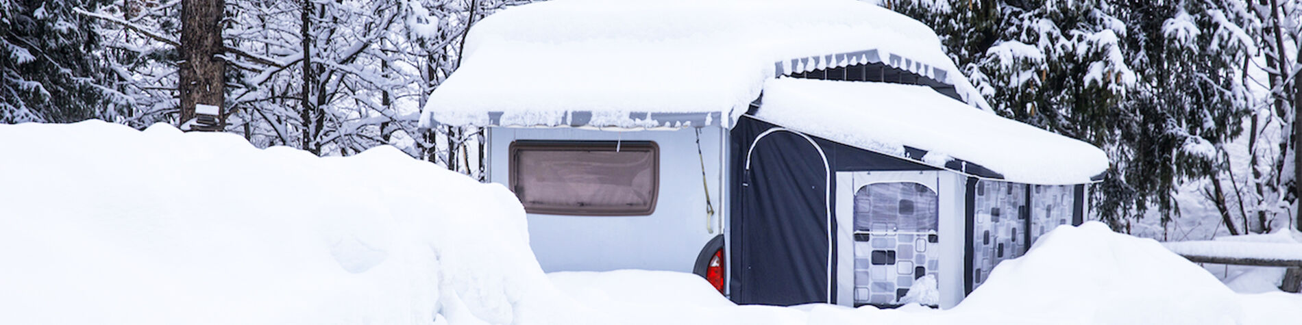 Das richtige Wintervorzelt für Ihr Campingfahrzeug - TCS Schweiz Das richtige Wintervorzelt für Ihr Campingfahrzeug - TCS Schweiz