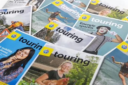 La rivista Touring