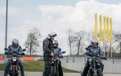 Motorrad 125ccm Kurs Schweiz | Vor dem Kauf Töff fahren lernen | TCS Training