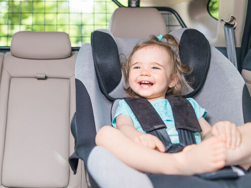 Welches Familienauto für wie viele Kindersitze? Neu E-Autos im Test