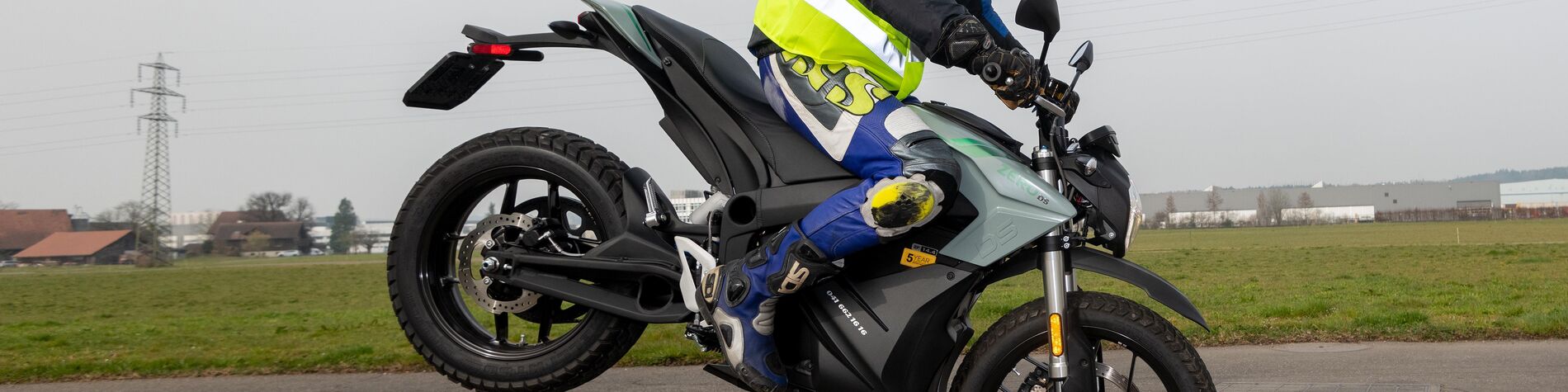 Benzinverbrauch Motorrad vs. Auto: Wer ist sparsamer unterwegs?