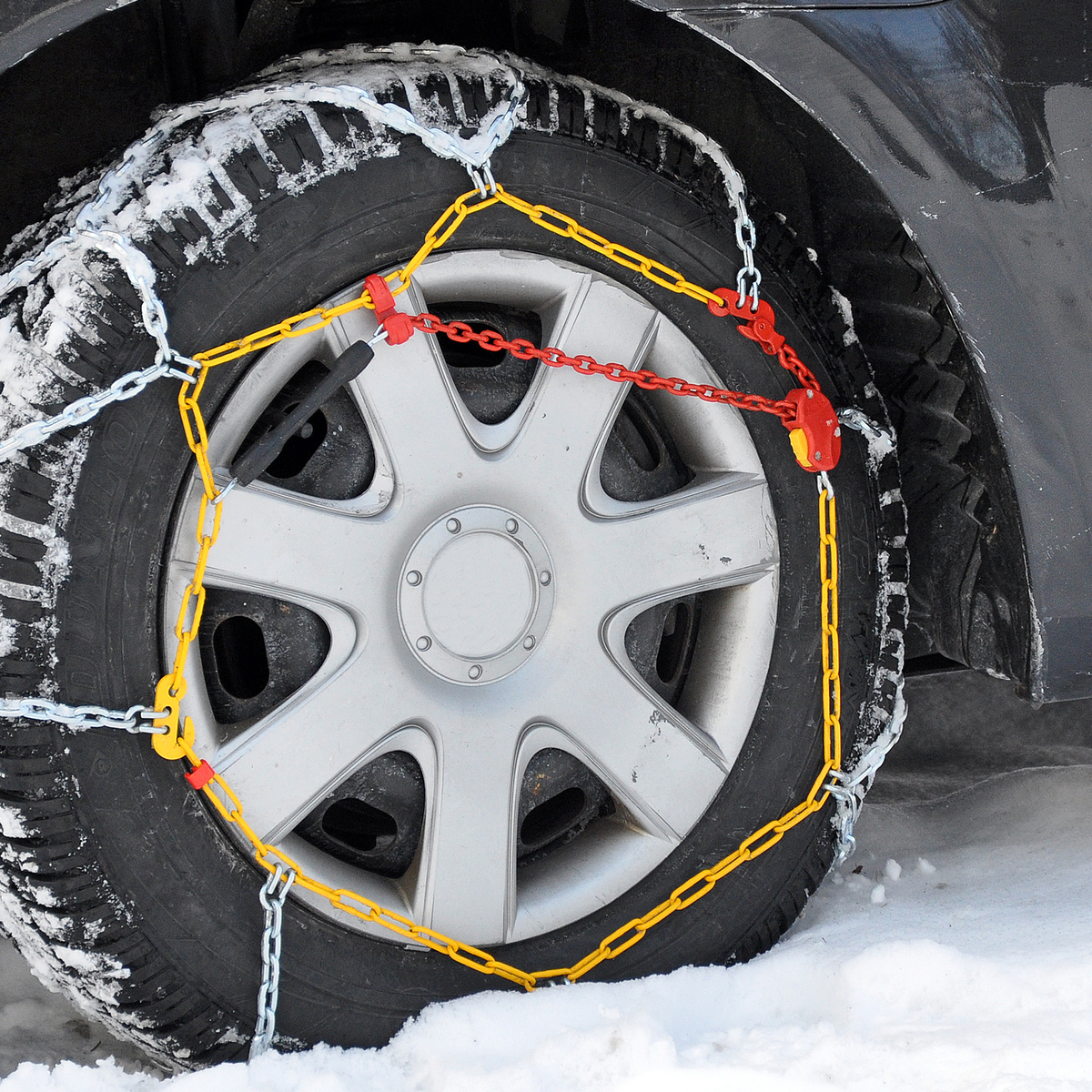 ChaÃ®nes Ã  neige sur pneus d'Ã©tÃ©, fausse bonne idÃ©e