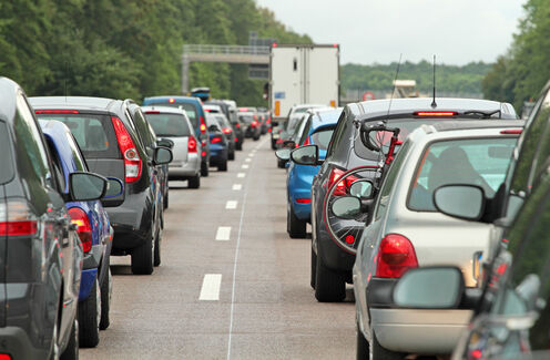 TCS Verkehrsprognose: Hohes Reisevolumen und Staus