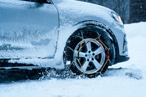 Chaînes à neige vs. chaussettes à neige: le test