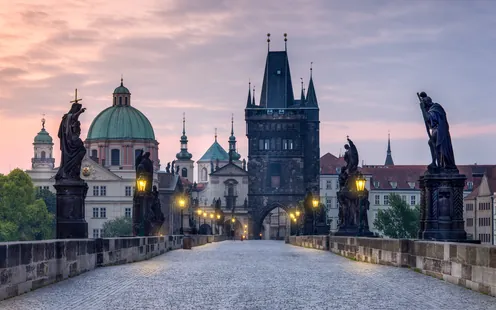 Prague: surplomber la ville au cent tours