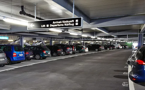 Paercheggio dell’aeroporto di Zurigo