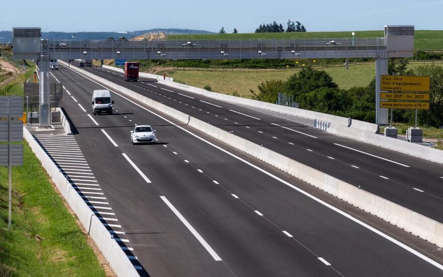 Elegantes Autobahn Frankreich Maut Fotosnull