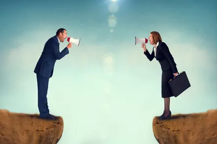Les hommes se disputent deux fois plus, les femmes plus longtemps