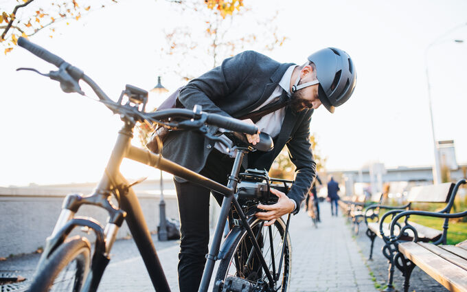 equipaggiamenti bicicletta elettrica da città