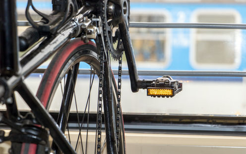 Bici e e-bike in treno: prezzi e consigli