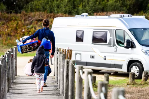 Découvrez le camping en toute liberté avec le TCS Genève