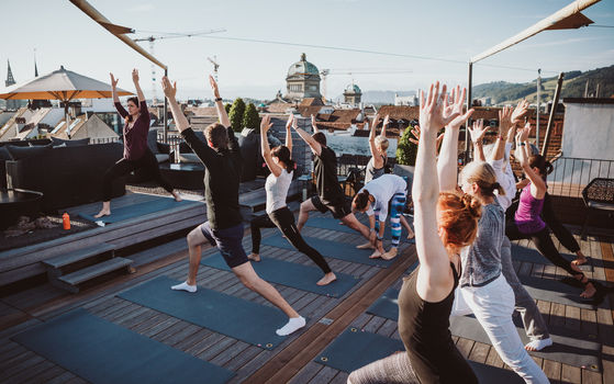 Yoga au Schweizerhof. Copyright: Tanja Läser Fotografie 