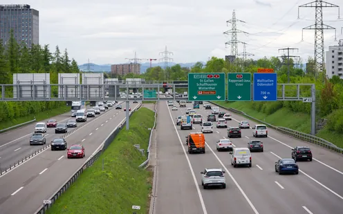 Transports ’45 : la direction est la bonne – mais le TCS rejette la suppression de 31 projets routiers