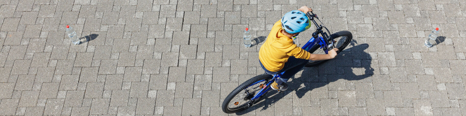 Apprendre à son enfant à faire du vélo – c'est fun ! - TCS Suisse