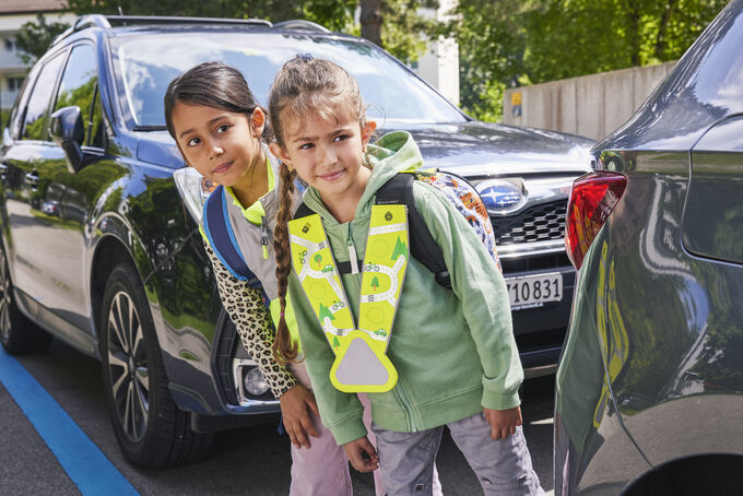 bambini consigli attraversare una strada senza attraversamento pedonale: